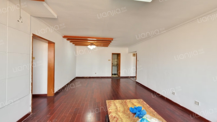 新悦家园二手房实景图