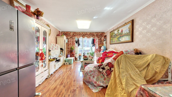 阿尔法社区二期二手房实景图