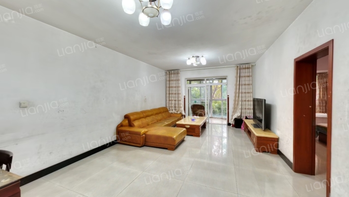 江郊庭院二手房实景图