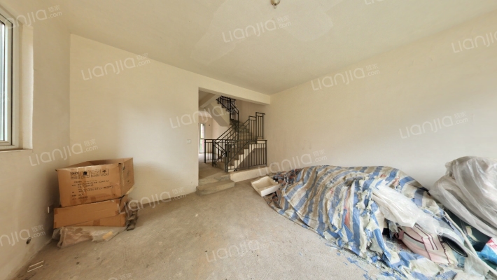 英伦半岛二手房实景图