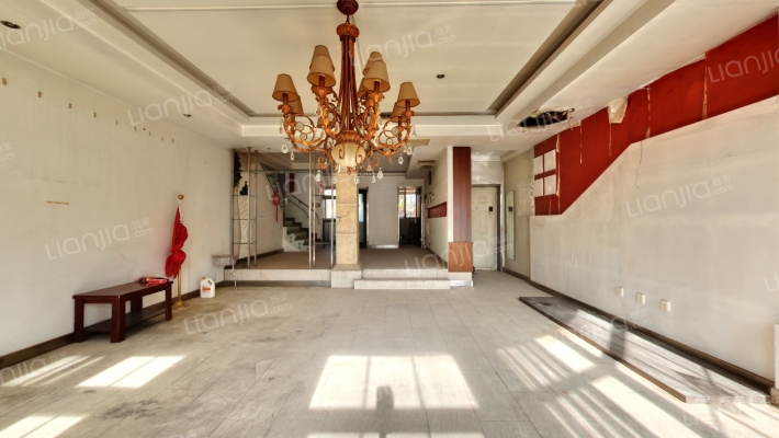 天润别墅二手房实景图