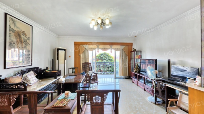 莲花别墅二手房实景图