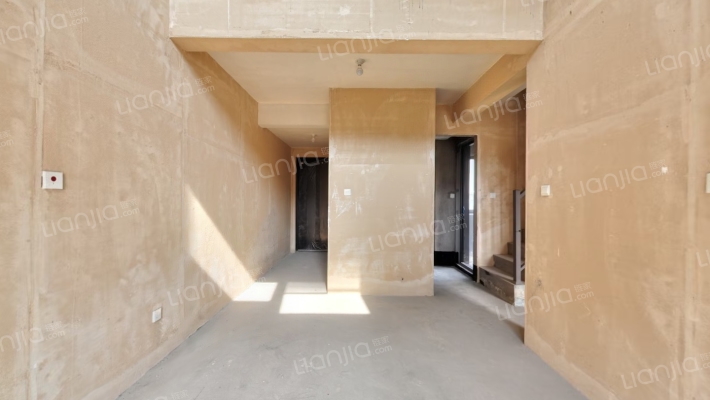 浅隐林泉二手房实景图