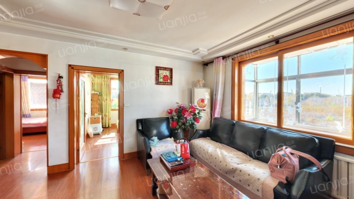 春晓街598号二手房实景图