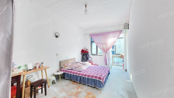 砂轮厂宿舍二手房实景图