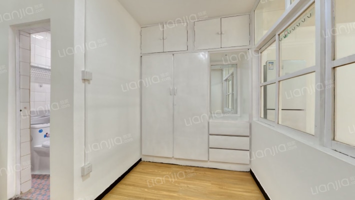 六里桥10号院二手房实景图