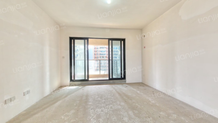 中南融创玖华台邸二手房实景图