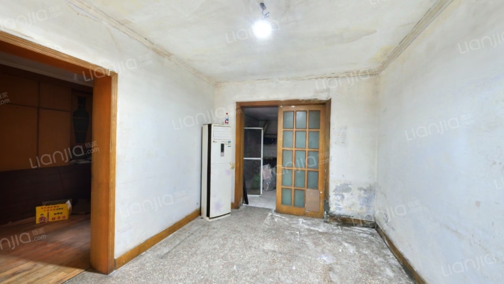 新鸿南二巷18号二手房实景图