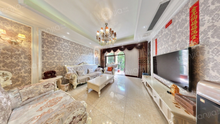 和贵南山上二手房实景图