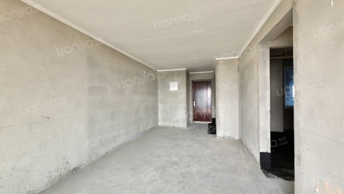 卧龙万诚府二手房实景图