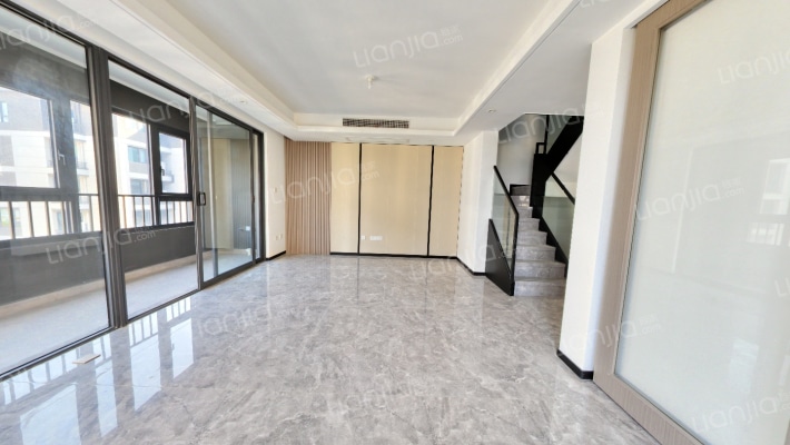 湖语牧松二手房实景图