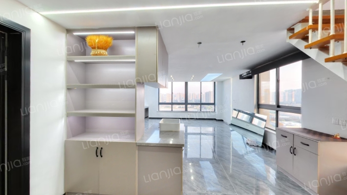 紫晶龙华广场二手房实景图