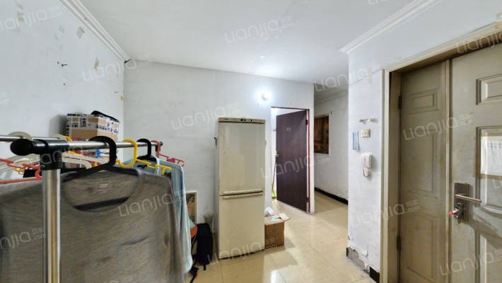 东领鉴筑二手房实景图