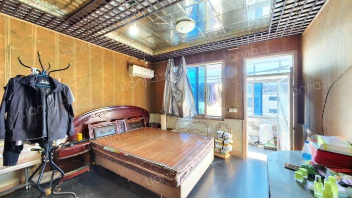 宏浦东园二手房实景图