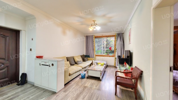 卧龙基地二手房实景图