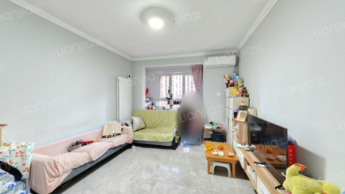 隆兴园一里二手房实景图