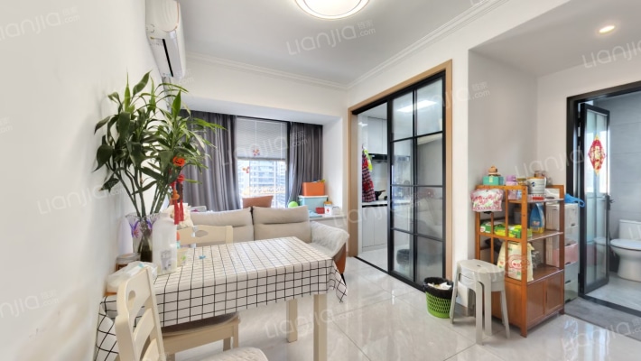 翠秋名邸二手房实景图