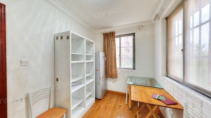 金瑞苑北苑二手房实景图