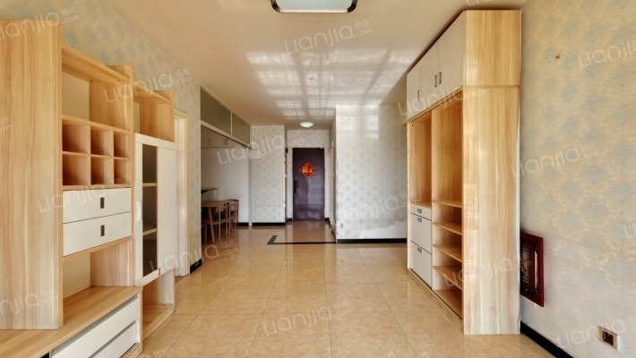 金地仰山西区二手房实景图