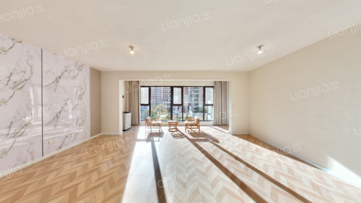 中建大学里二手房实景图