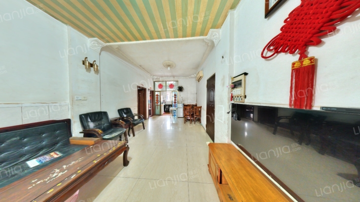 荷美六巷1号二手房实景图