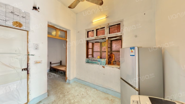 电容器厂宿舍二手房实景图