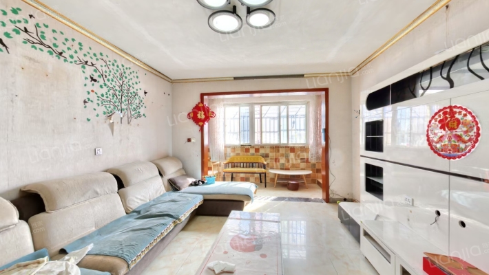 蓝爵世家二手房实景图