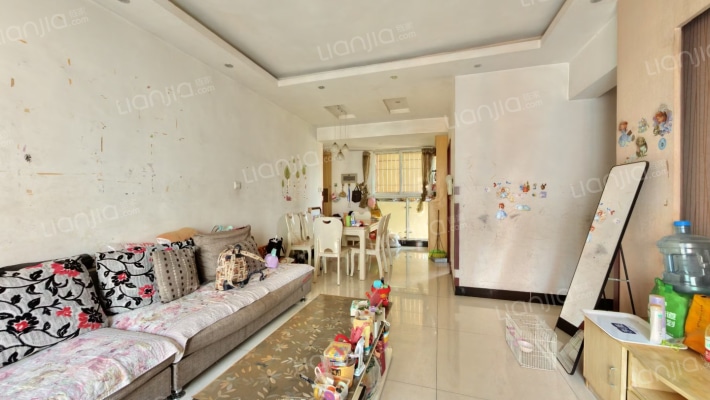 红枫岭三期二手房实景图