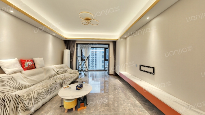 蓝绸带社区二手房实景图