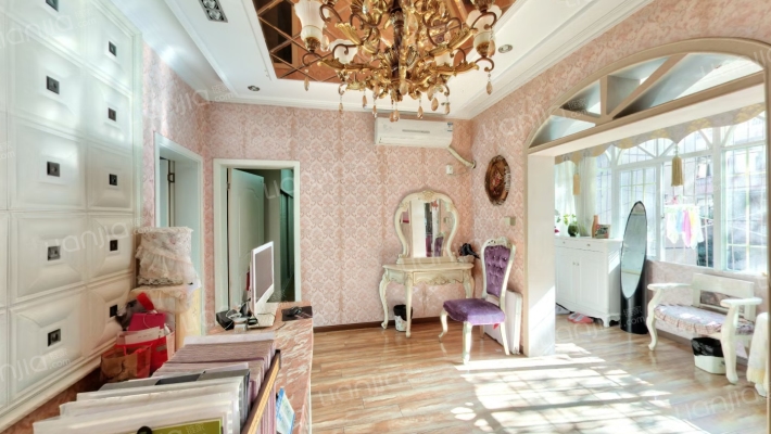 棠湖东路一段52号二手房实景图