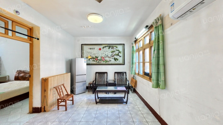 麓宾宿舍二手房实景图