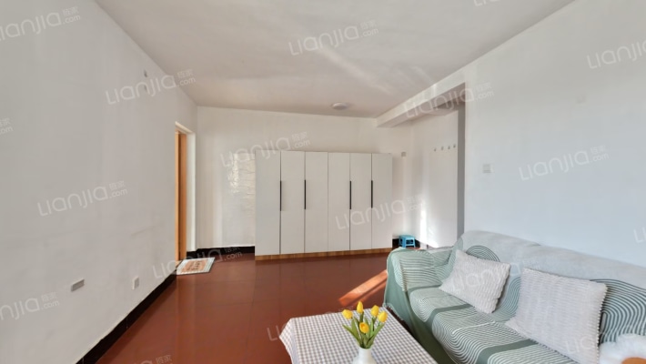 海澜中苑二手房实景图