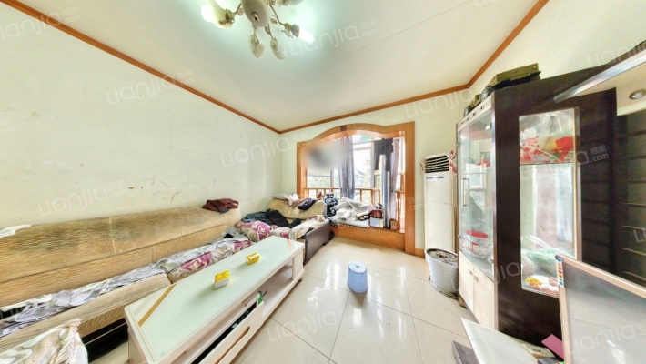 广场馨苑二手房实景图