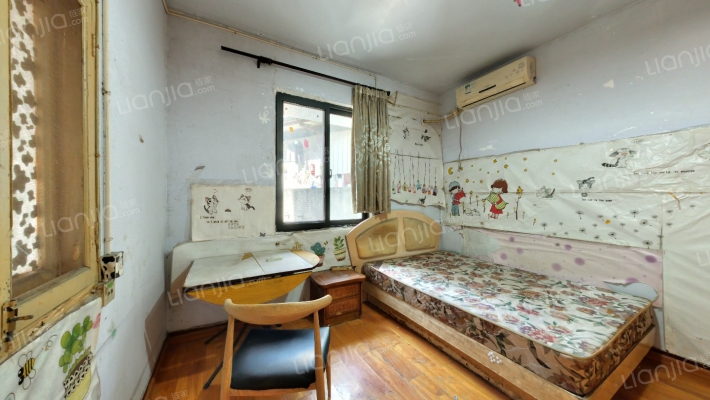 新村河边街5号二手房实景图