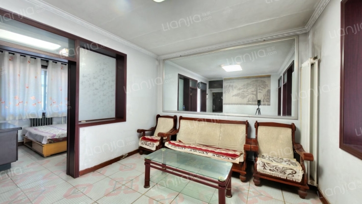 旧武装部家属楼二手房实景图