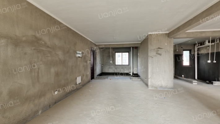 中南·樾府二手房实景图