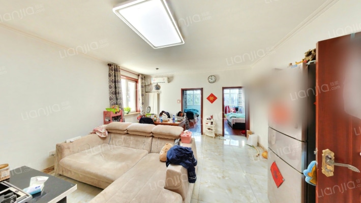 温泉花园B区二手房实景图