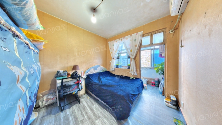 新郑路116号院二手房实景图