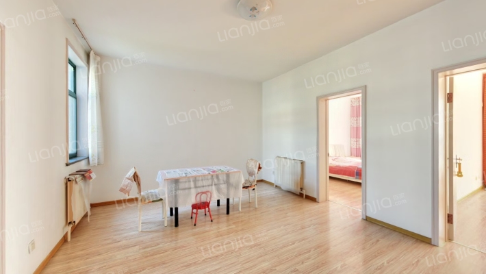 南山城市花园B区二手房实景图