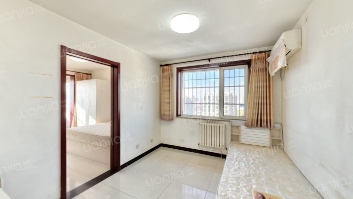 鸿坤理想城六期二手房实景图