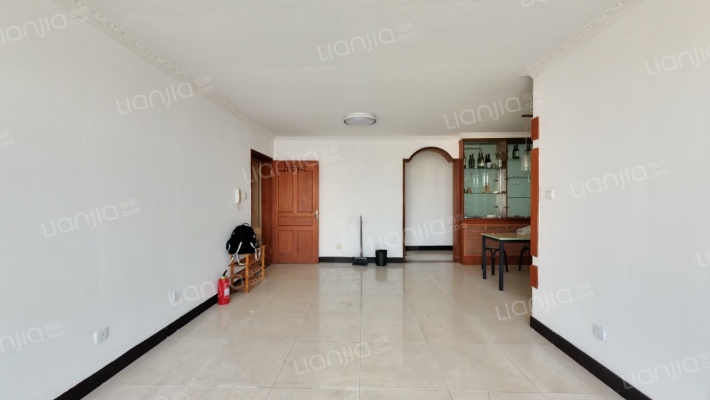 林校中里二手房实景图