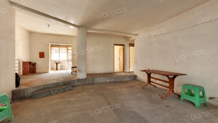 东润风景A区二手房实景图