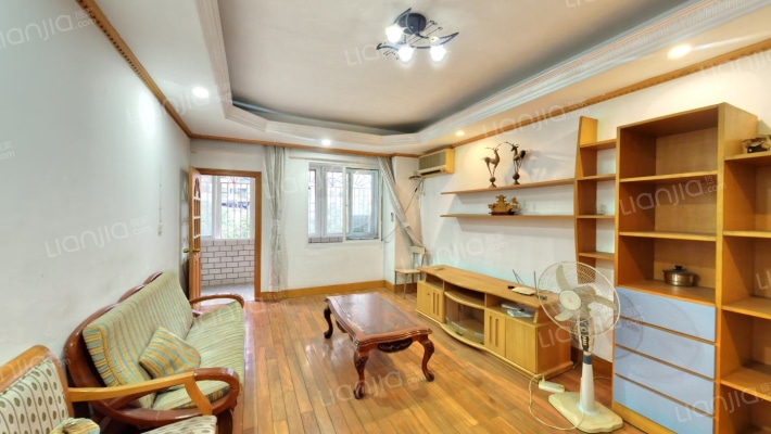 申湘花园二手房实景图