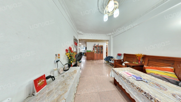 江南基础公司宿舍楼二手房实景图