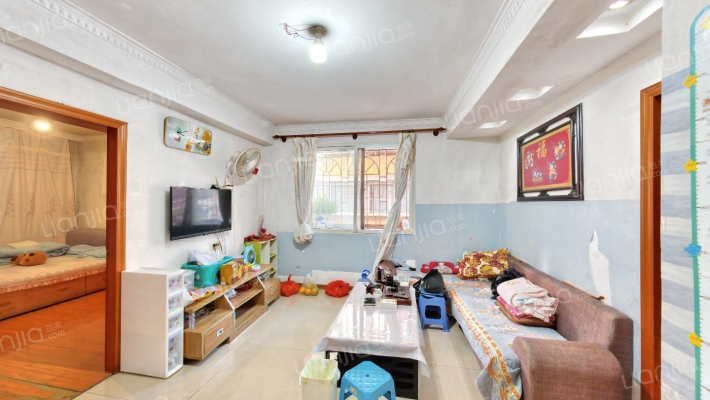 茶会社区二手房实景图