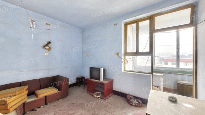 机械厂家属院二手房实景图