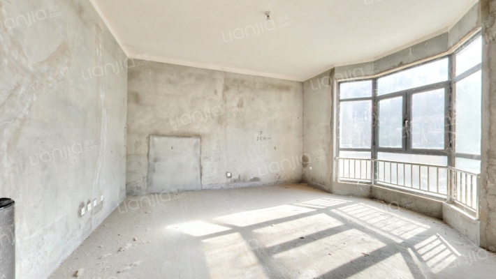 锦和嘉苑二手房实景图