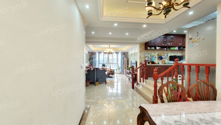 广场路9号二手房实景图