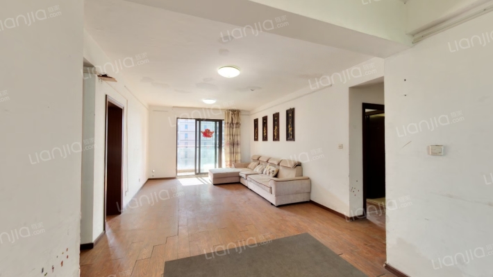 庭院深深二手房实景图