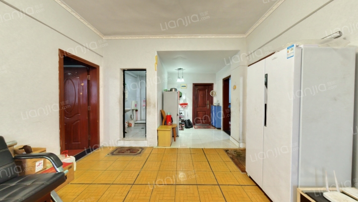 滤芯厂宿舍二手房实景图